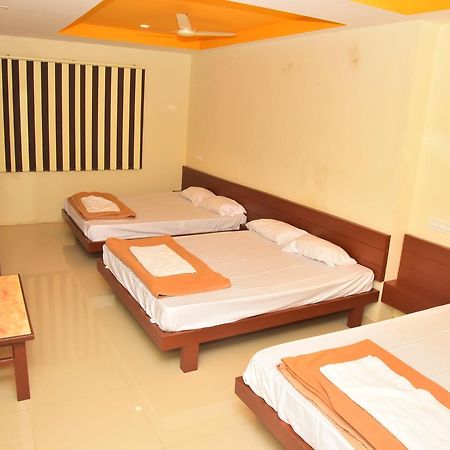 Bright Palace Restaurant And Residency Hotel Shivamogga Zewnętrze zdjęcie