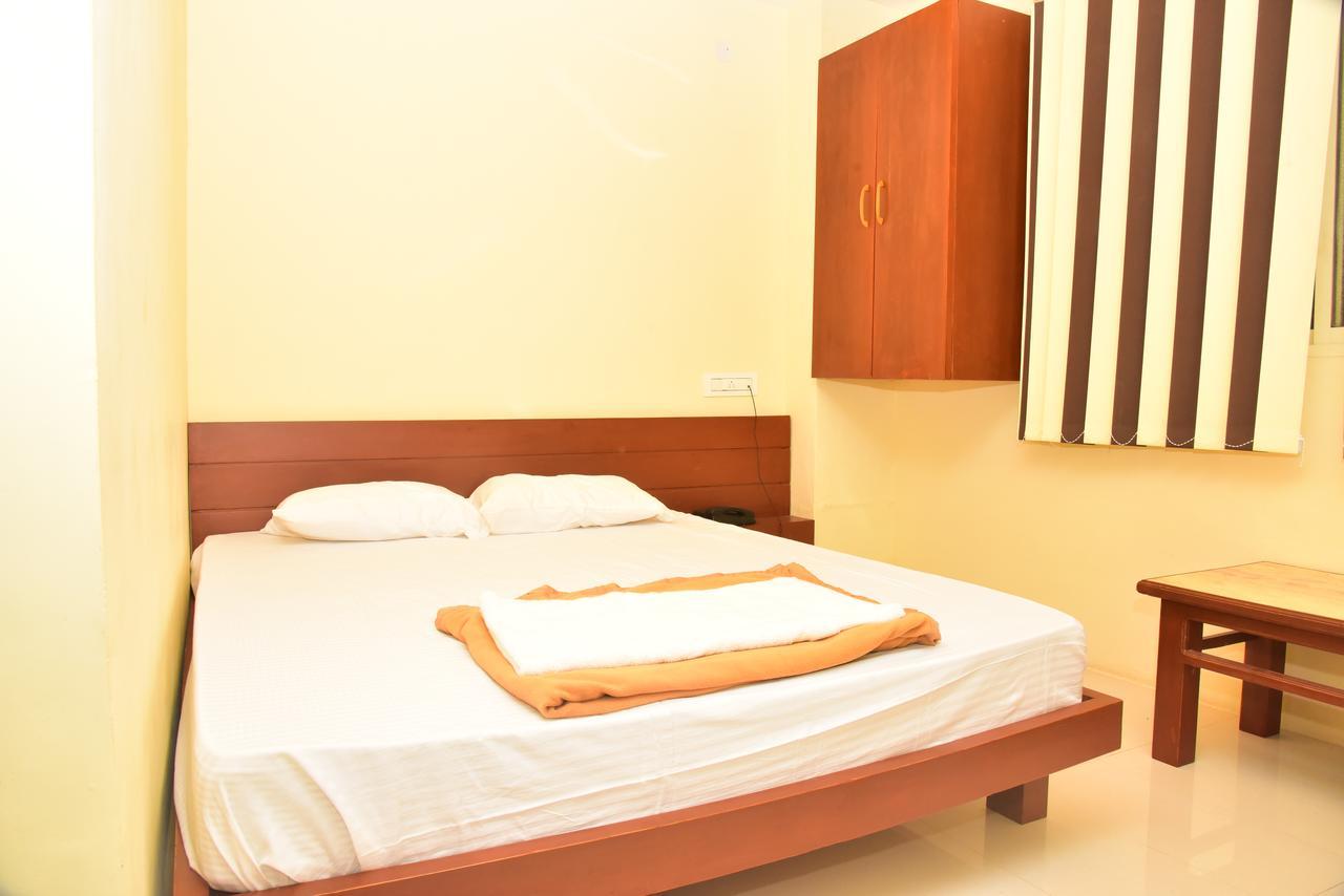 Bright Palace Restaurant And Residency Hotel Shivamogga Zewnętrze zdjęcie