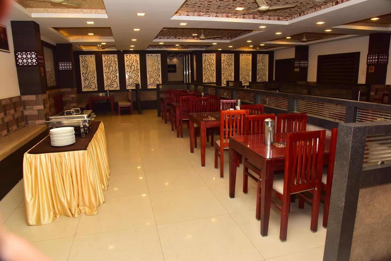 Bright Palace Restaurant And Residency Hotel Shivamogga Zewnętrze zdjęcie